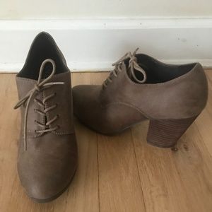 Abound brown block heel booties